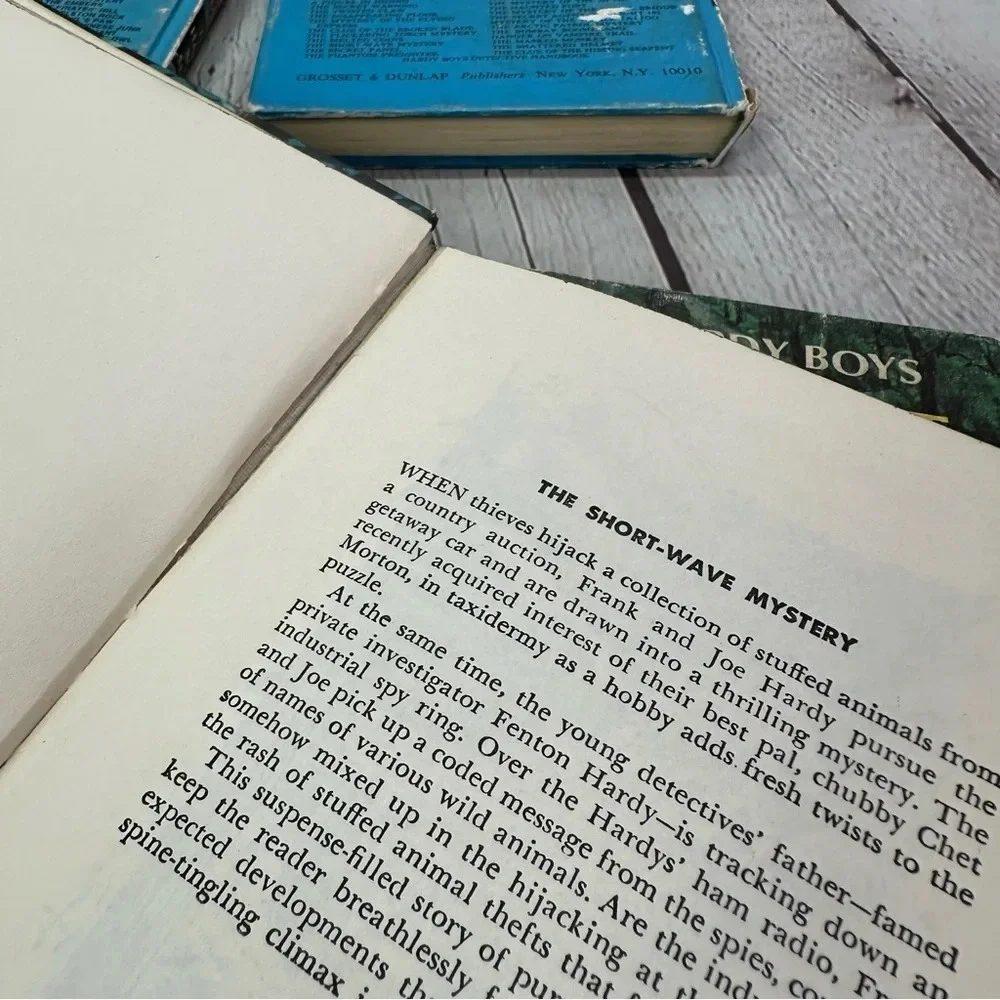 vintage the hardy boys series books vol 21, 23, 24, 27